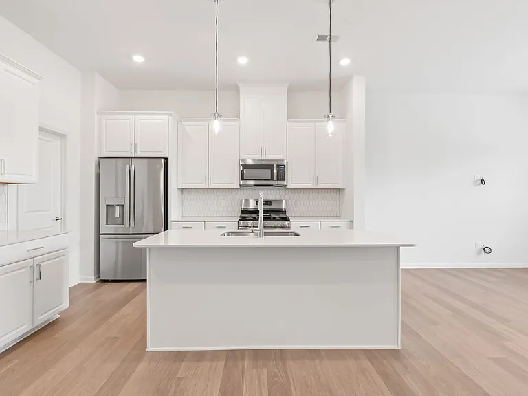 302 Silver Fleet Dr — Photo 11