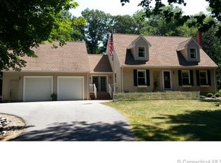36 Ladyslipper Ln, Norwich, CT 06360