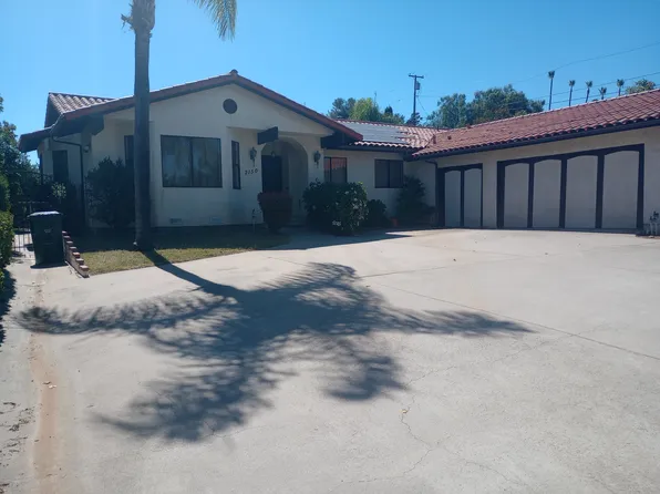 2150 N Nutmeg St, Escondido, CA 92026