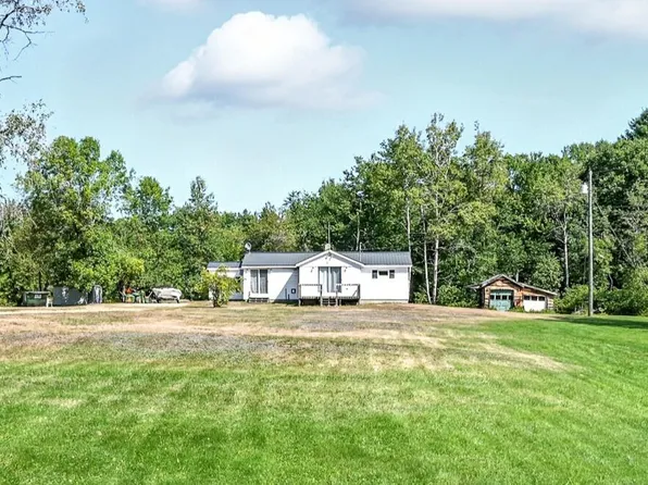33 Riverside Drive, Mechanic Falls, ME 04256