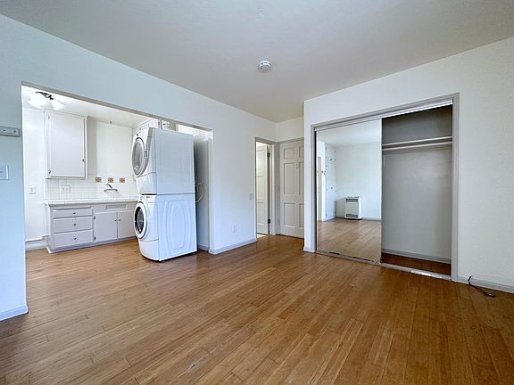 2nd image of 122 Elm Ave APT 6