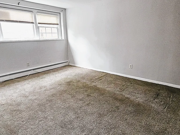 4 Highland St #2 — Photo 15
