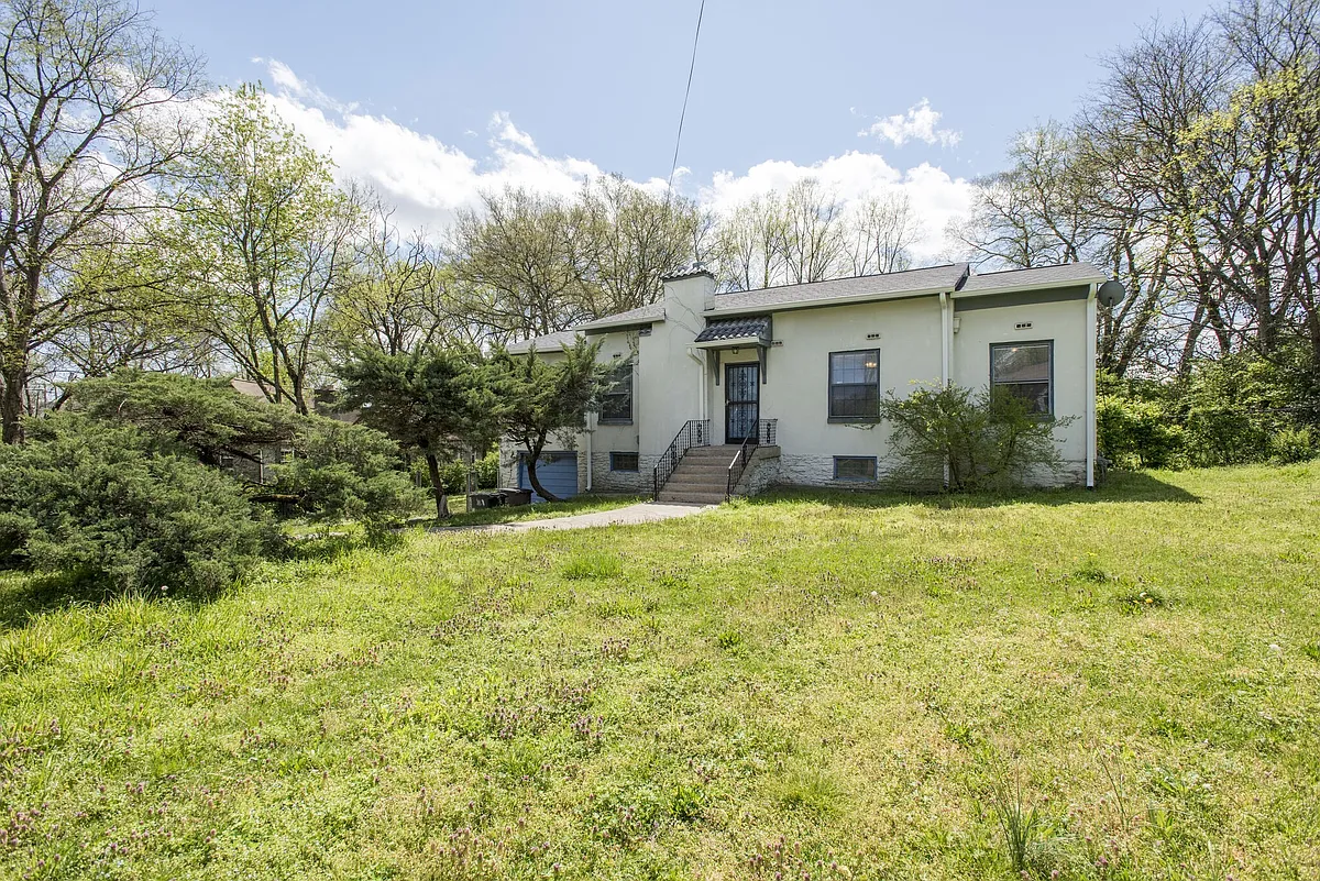 Building Photo - 1830 Joy Cir