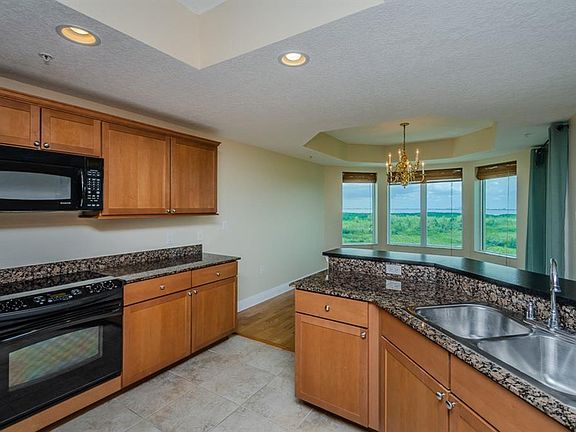 5th image of 10851 Mangrove Cay Ln NE APT 912