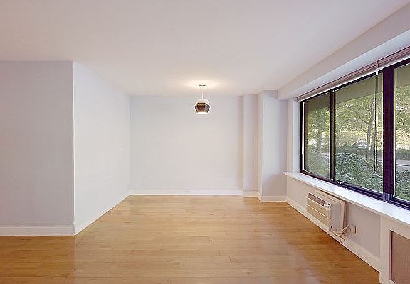 3rd image of 372 Central Park W APT 1B