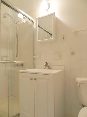 Rented by Living New York | media 35