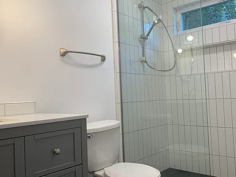6445 Thornhill Dr — Photo 6