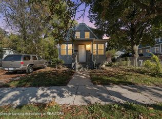 1120 Alsdorf St, Lansing, MI 48910