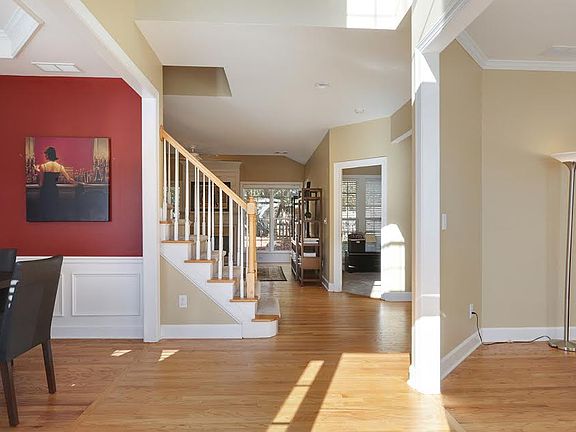 2nd image of 1522 Wedmore Ct SE