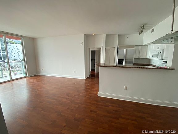 4th image of 1155 Brickell Bay Dr APT 509