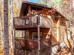 532 Laurel Mountain Rd, Gatlinburg, TN 37738