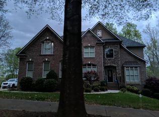 10004 Linksland Dr, Huntersville, NC 28078