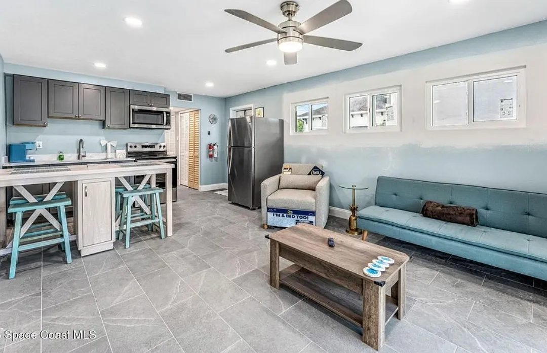 1 bed, 1000 sqft, $3,200 — Photo 3