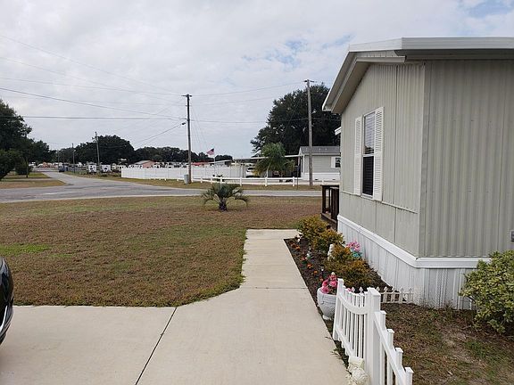 3rd image of 8795 SE 143rd Ln