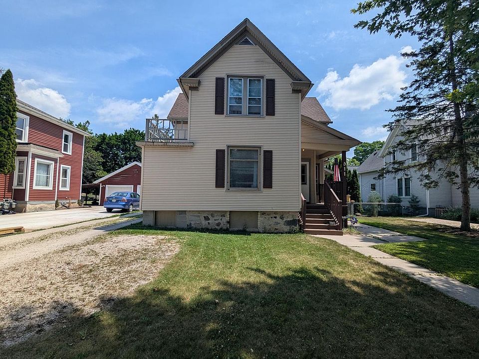 1st image of 511 N Milwaukee STREET