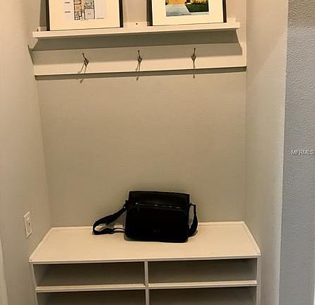 4th image of 902 Marisa Ln