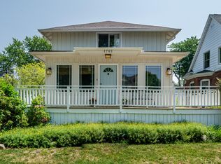 1701 Forres Ave, Saint Joseph, MI 49085