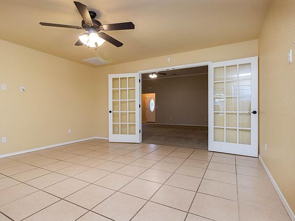 4th image of 3703 Bismarck Ave