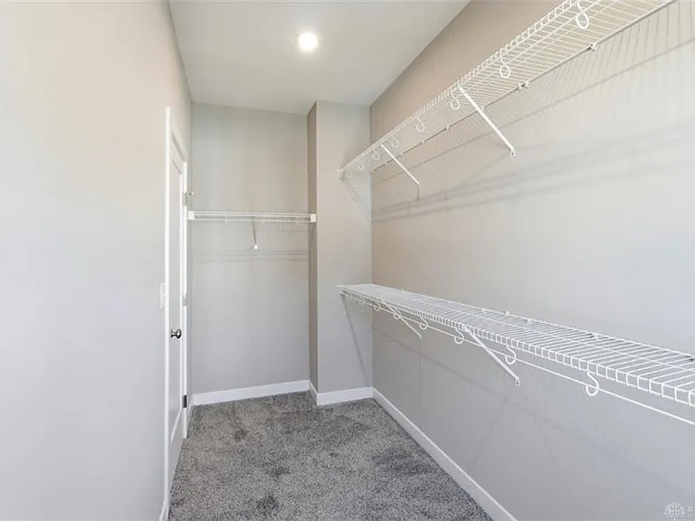 7241 Otley Dr — Photo 44
