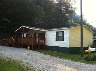 588 Campbells Hollow Rd, Charleston, WV 25311
