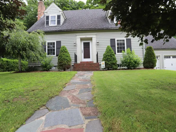 98 Blanchard Avenue, Newport City, VT 05855
