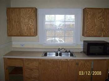2nd image of 3200 6th Ave
