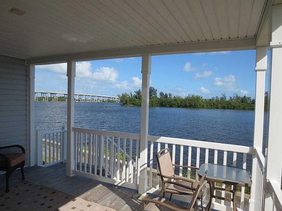 3rd image of 116 E Harbor Dr