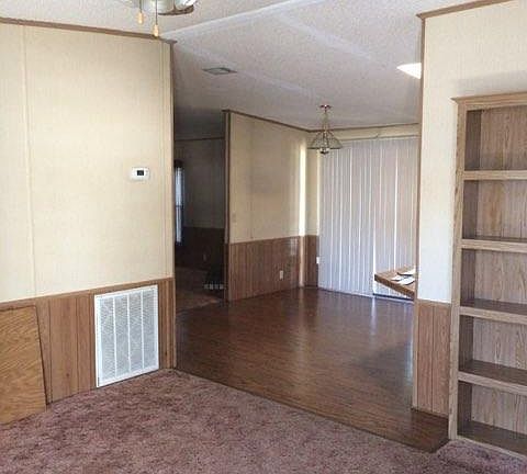 5th image of 106 Karly Ln
