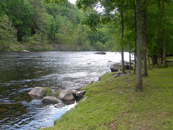 5th image of 866 State Highway 590