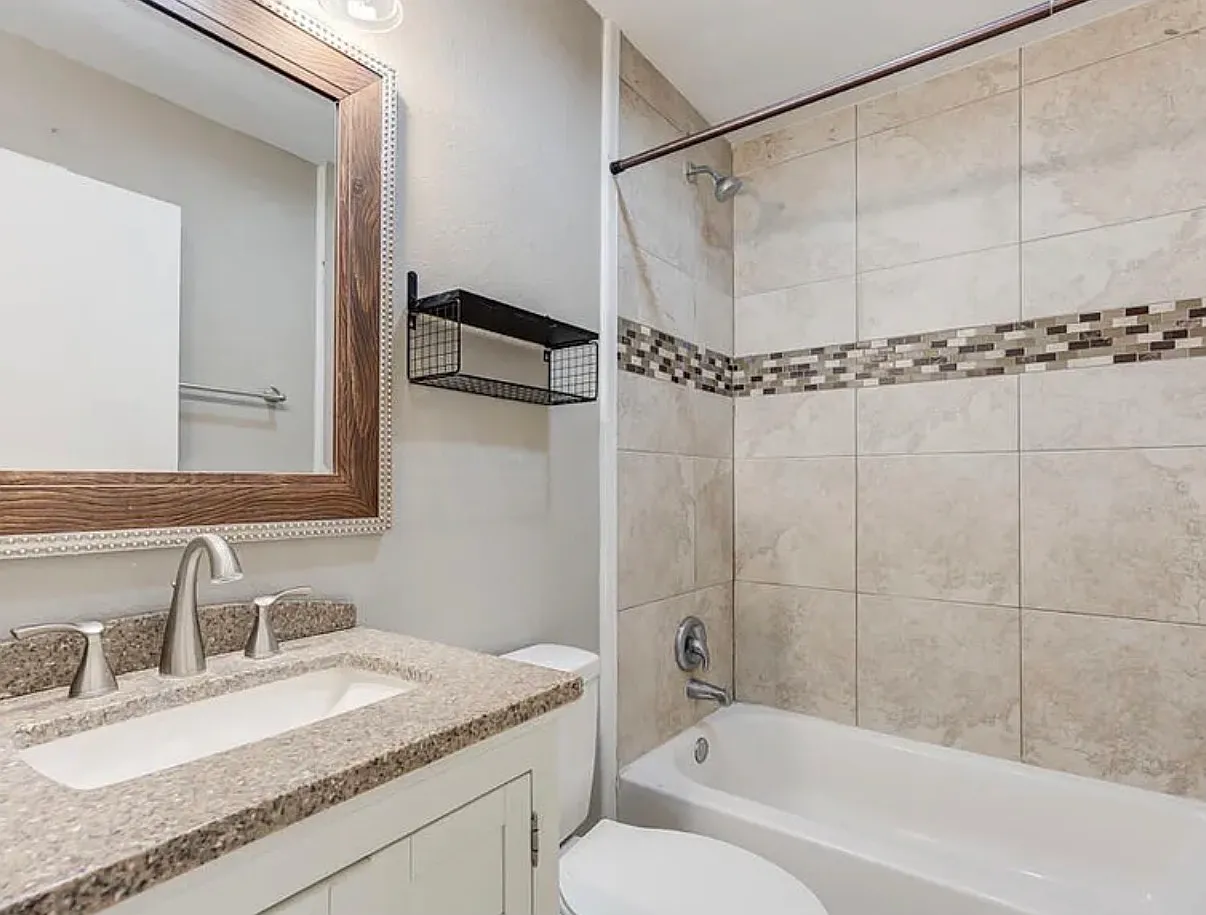 3 bed, 1472 sqft, $750 — Photo 2