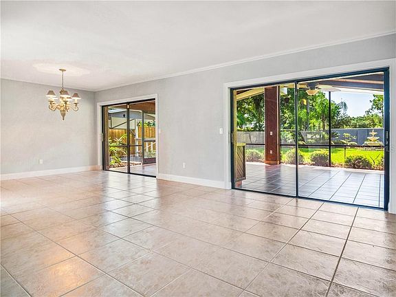 5th image of 14803 Saint Ives Pl