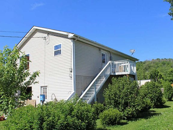 2nd image of 318 Center St