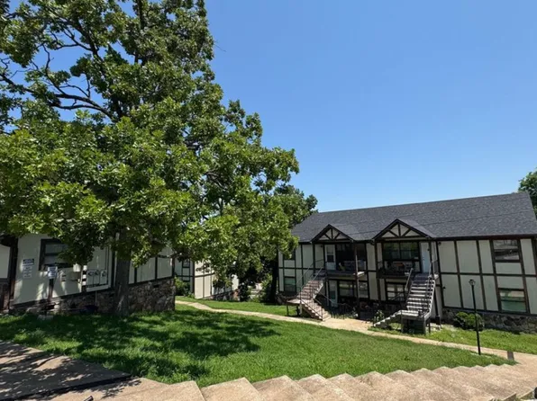 Hollister Gables Apartments, M 2nd St, Hollister, MO 65672