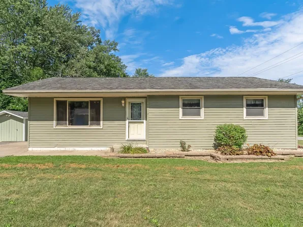 13412 Hickory St, Cedar Lake, IN 46303