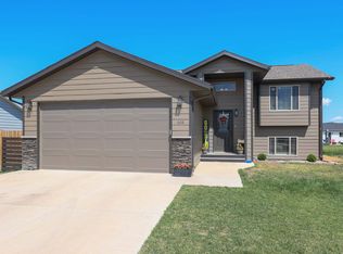 668 Valor Ct, Box Elder, SD 57719