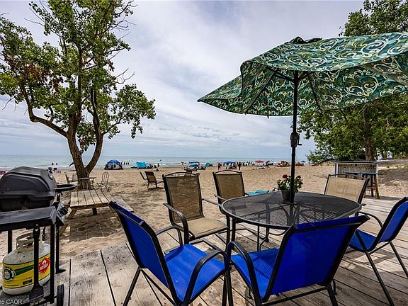 4th image of 5 Beach Ave