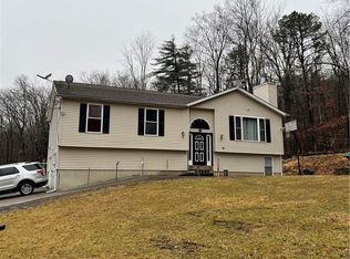 41 Lenni Lenape Ave, Pine Bush, NY 12566