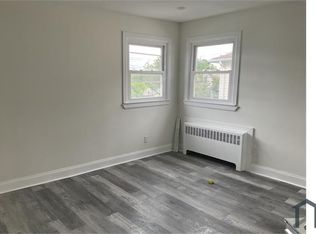 24539 147th Dr FLOOR 2, Rosedale, NY 11422