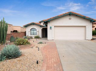191 N Crescent Bell Dr, Green Valley, AZ 85614
