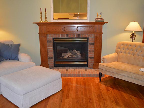 4th image of 125 Kerry Ct