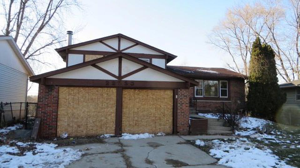 1st image of 22530 Jeffery Ave