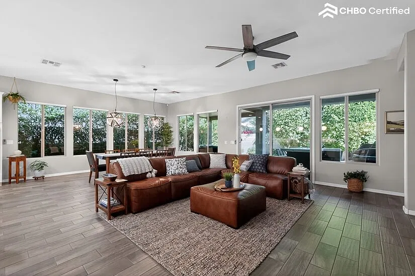 Furnished Executive 4 Bedroom House — Photo 1