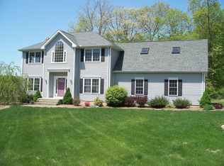 36 Farm Gate Rd, Colchester, CT 06415