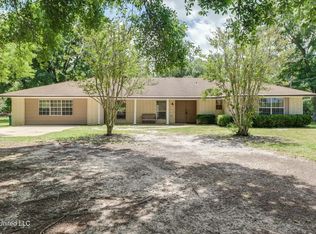 22543 Meaut Rd, Pass Christian, MS 39571