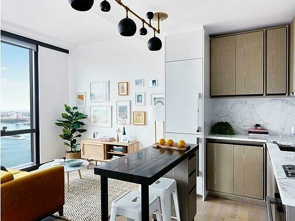 2nd image of 626 1st Ave APT W34d