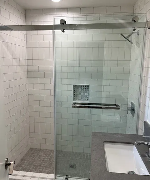 1333 W Adams Blvd — Photo 4
