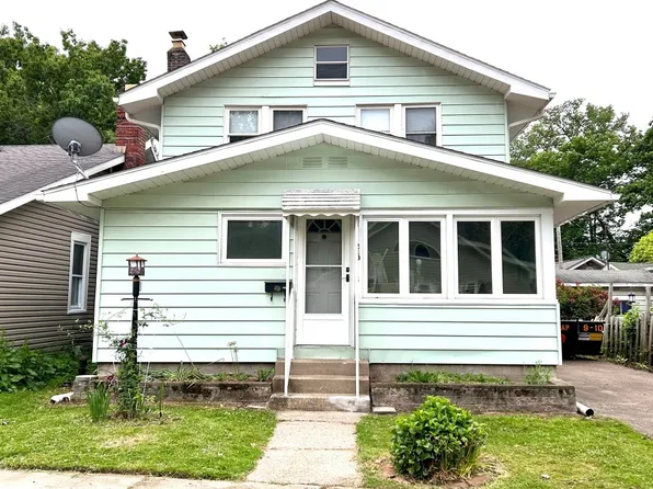 210 Blackstone Dr, Erie, PA 16505