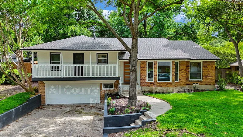 3 bed, 2.0 bath, 1933 sqft, $3,395 — Photo 1