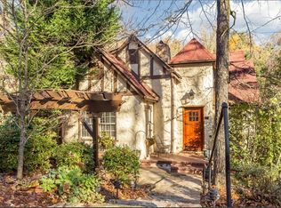 9 Mother Goose Vlg, Lookout Mountain, GA 30750