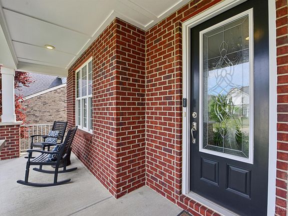 4th image of 9346 Gardenside Ln